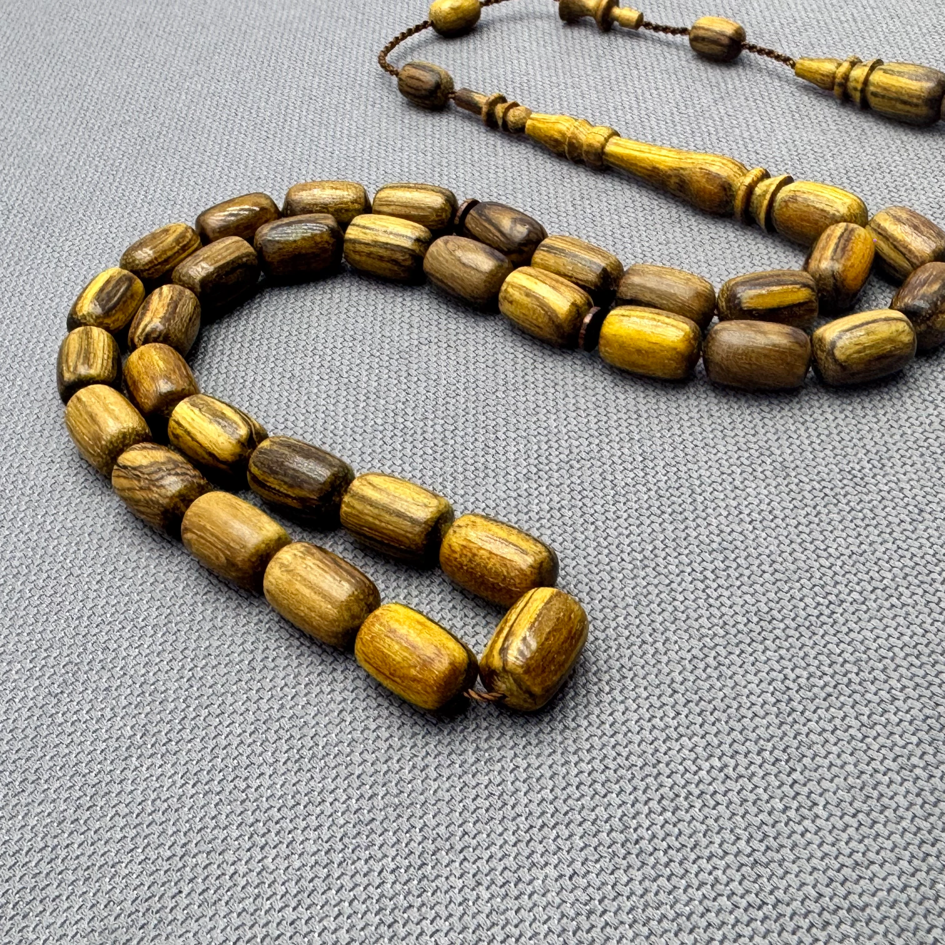 Usta İşi Sistemli Kapsül Kesim Mis Kokulu Orjinal Öd Ağacı Tesbih